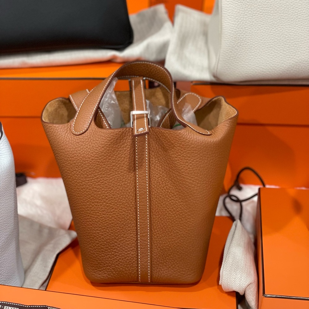 Sold Brand new Picotin 18 PHW